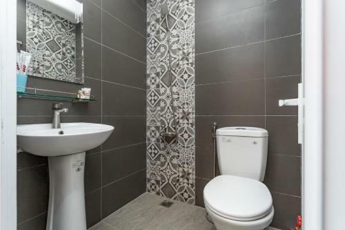 Oyo 947 Lana Hotel