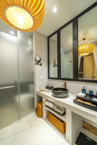 Hotel L'azure Resort And Spa