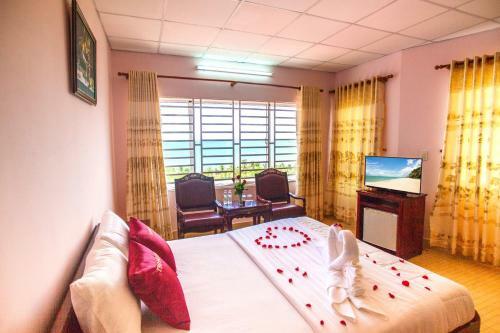 T90 Hotel