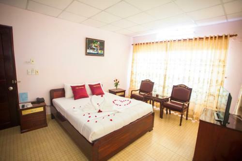T90 Hotel