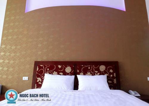 Ngoc Bach Hotel