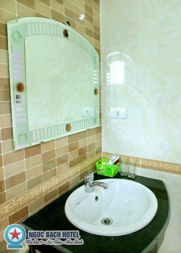 Ngoc Bach Hotel