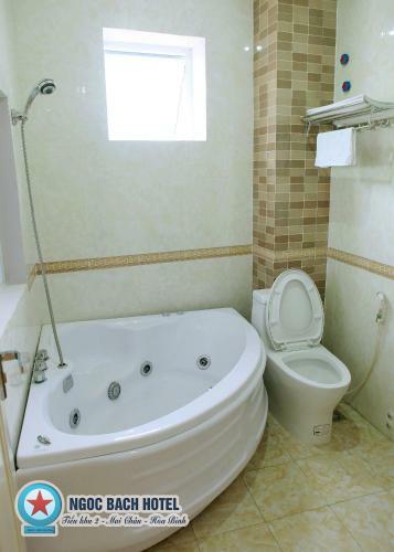 Ngoc Bach Hotel