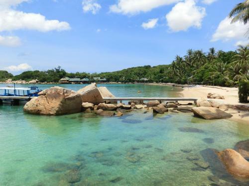 Hotel Whale Island Resort