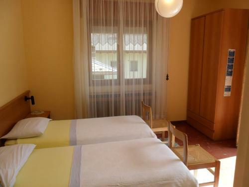 Hotel Albergo Motel Dosd�