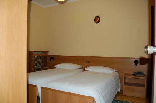Hotel Albergo Motel Dosd�
