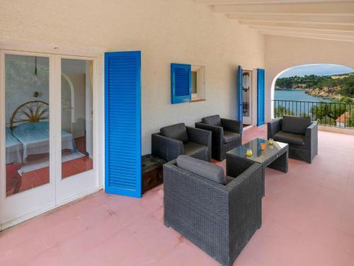Holiday Home Mas Del Guix� L'ametlla De Mar