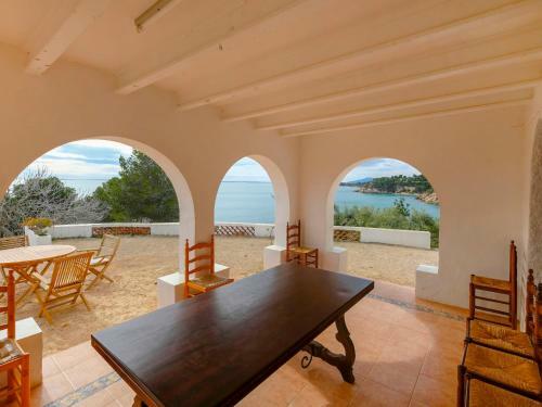 Holiday Home Mas Del Guix� L'ametlla De Mar