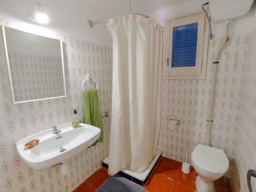 Holiday Home Mas Del Guix� L'ametlla De Mar