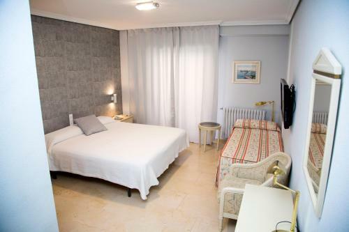 Hotel Reina Victoria