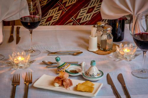 Hotel Los Casta�os
