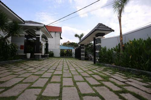 A Plus Hotel (a+ Hotel)