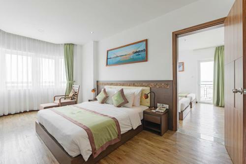 Hotel Ben Tre Riverside Resort