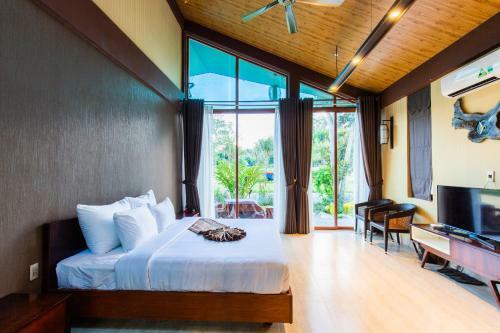 Hamya Hotsprings And Resort