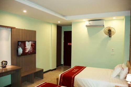 Hotel Kh�ch S?n Ho�ng L�