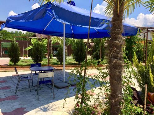 Hostal Uyut Guest House