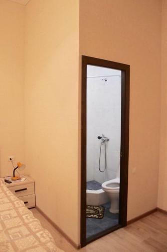 Hostal Guesthouse On Voronova 86