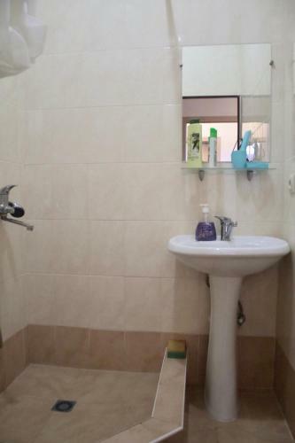 Hostal Guesthouse On Voronova 86