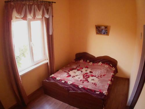 Hostal Atskha Guest House