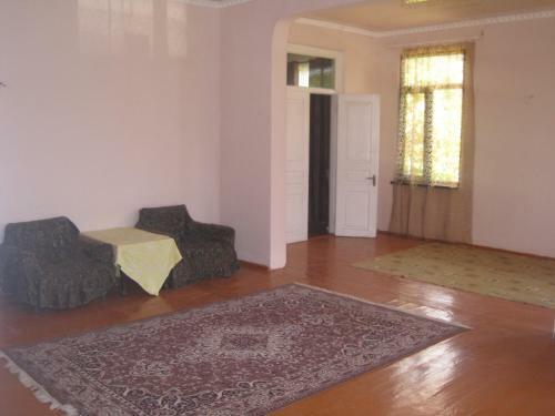 Hostal Guest House On Abzhuiskoe Shosse 42