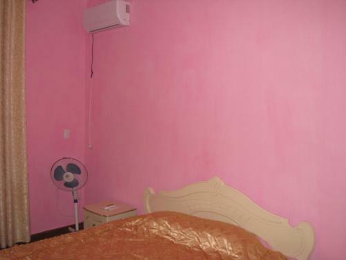 Hostal Guest House On Abzhuiskoe Shosse 42