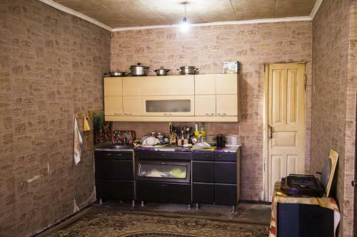 Hostal Guest House On Abzhuiskoe Shosse 42