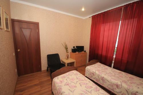 Hostal Holiday Home Afinia