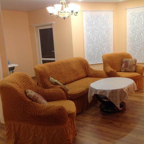 Hostal Holiday Home Afinia