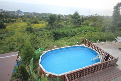 Hostal Holiday Home Afinia