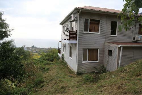 Hostal Holiday Home Afinia