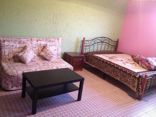 Hostal Ado Guest House