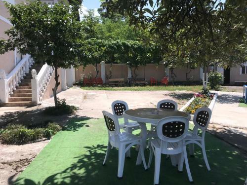 Hostal Guest House U Morya