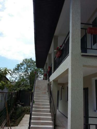 Posada Guest House On Adleyba 146