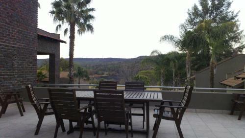 Woodridge Palms Boutique Hotel