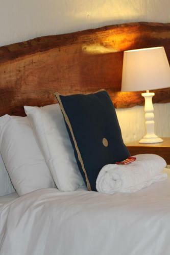 Hostal Mascot Guesthouse