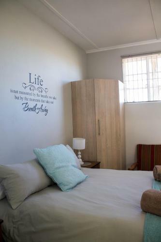 Hostal Loeriesfontein Windpomp Guesthouse
