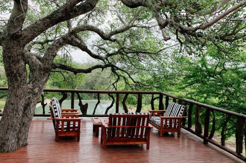 Mpeti Lodge