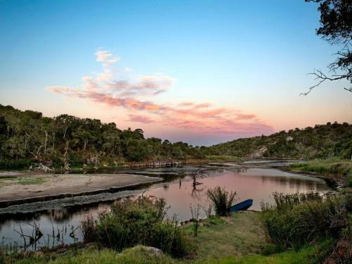 Hotel Burlington Bush Cottages