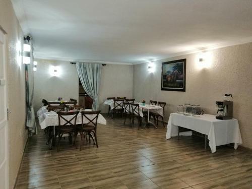 Hostal Kanyane Lodge