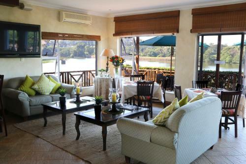 Kingfisher Lodge