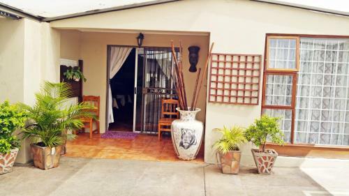 Hostal Lani's Guest House