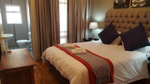 Hostal Bellevue Manor Guest House