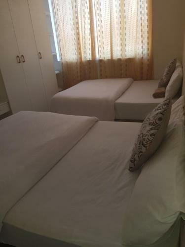 Hostal L-pack Guesthouse