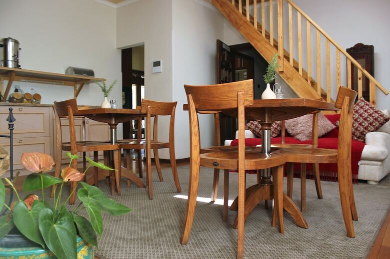 41 On Cedar Bed And Breakfast