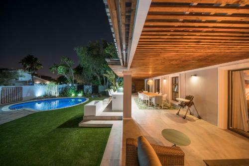 Constantiaberg Holiday Homes