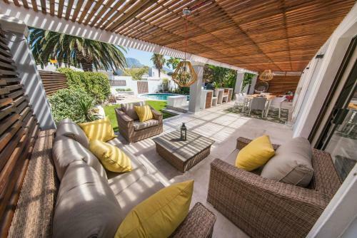 Constantiaberg Holiday Homes