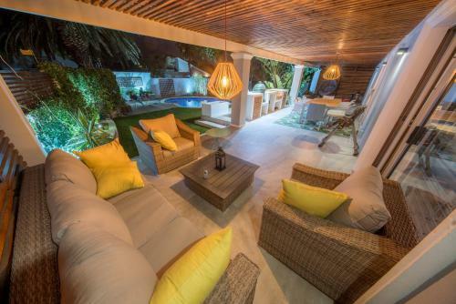 Constantiaberg Holiday Homes