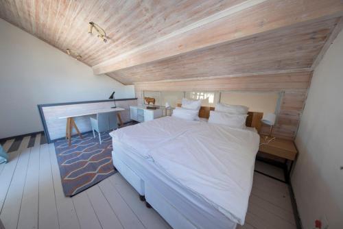 Constantiaberg Holiday Homes