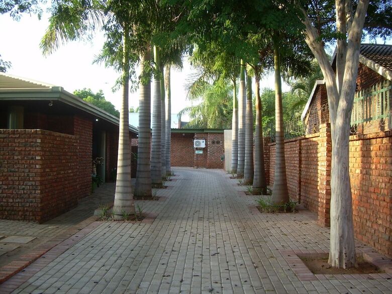 Hostal Matoppi Guest House