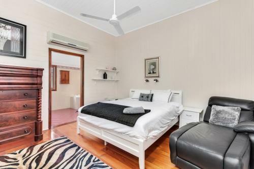 Edge Hill Holiday Home / Cairns